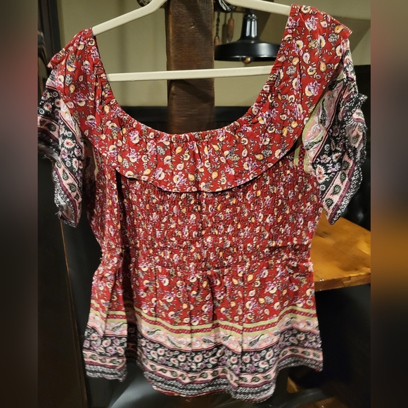 Maurices Red Mixed Print Smocked Top XXL - Picture 4 of 5